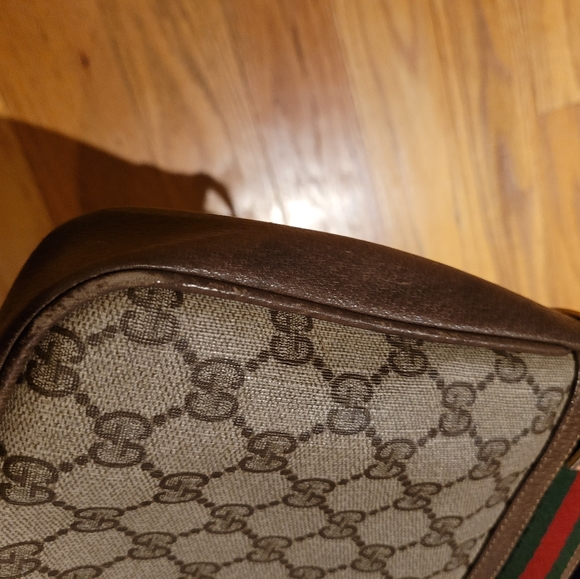 Authentic Vintage Gucci Shoulder Bag - Picture 14 of 14